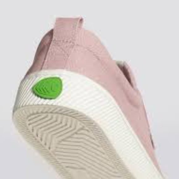 Cariuma | Oca Low Rose Canvas Sneakers - Picture 15 of 16